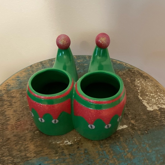 Christmas Decor Elf Shoes - Picture 3 of 6